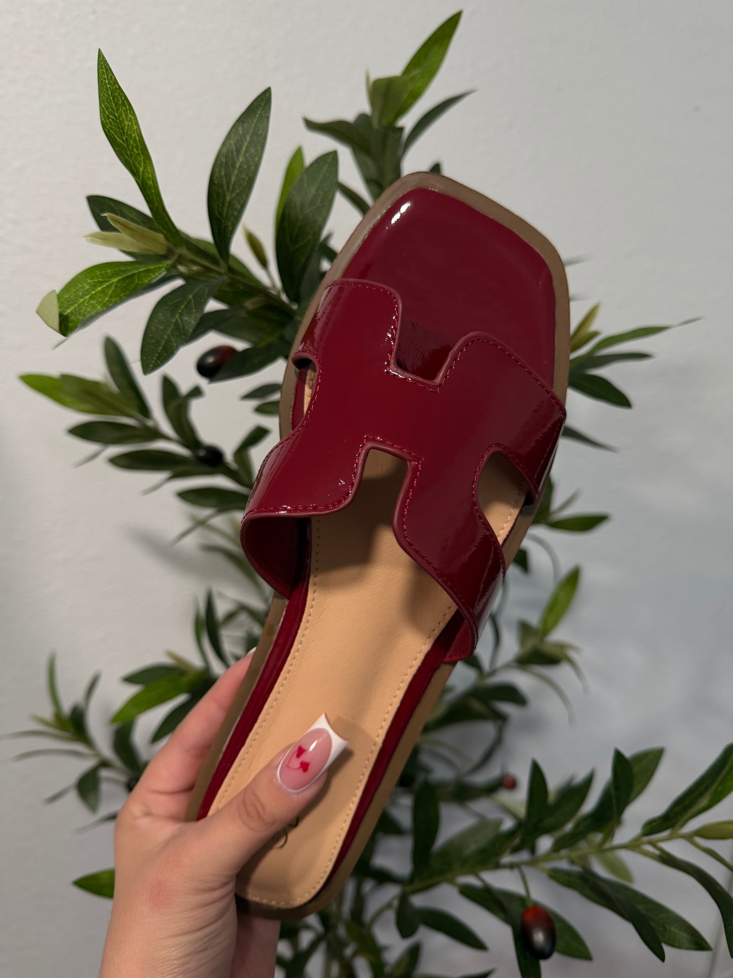 Scarlett slide (wine)