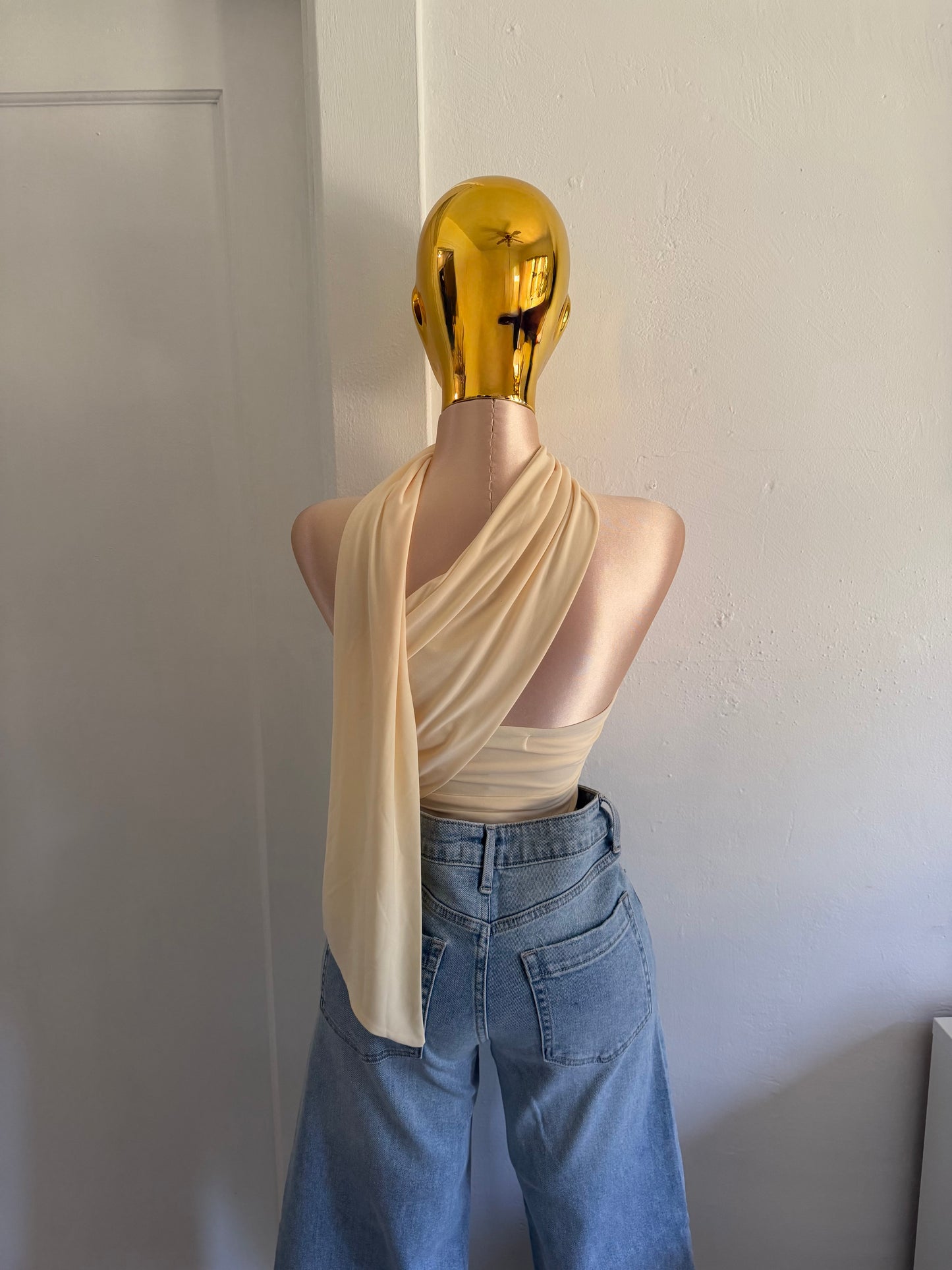 Vicky yellow top