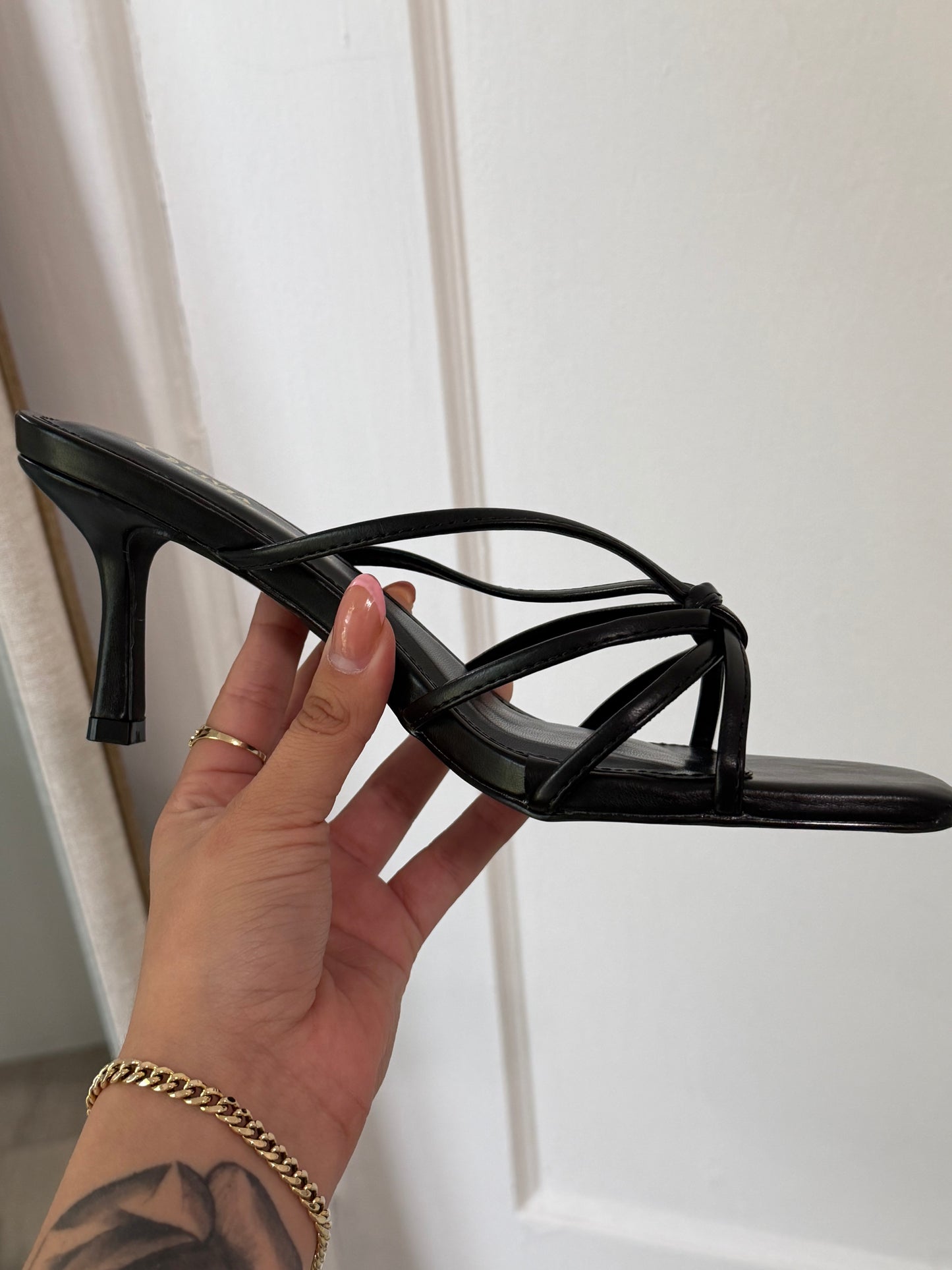 Mia black heel