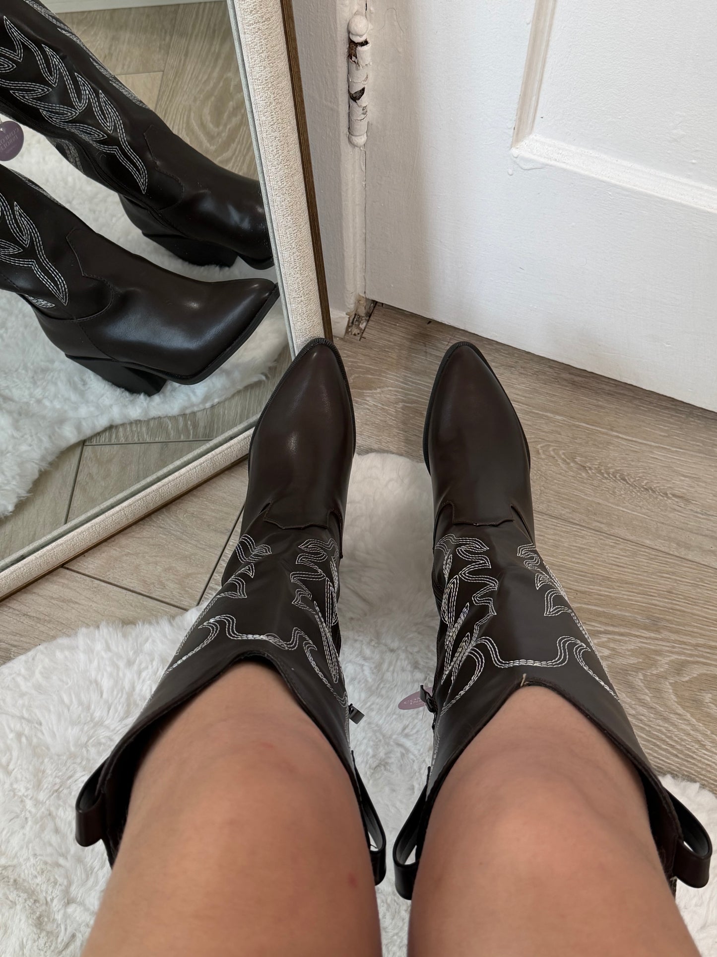 Vanesa Brown Boots
