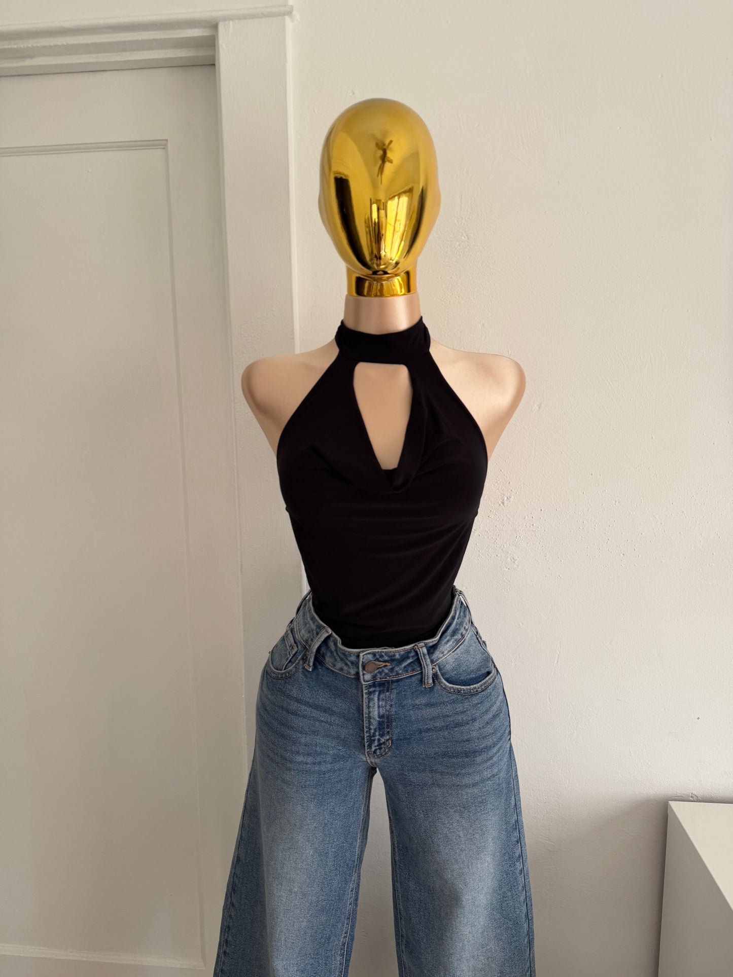 Wendy black top