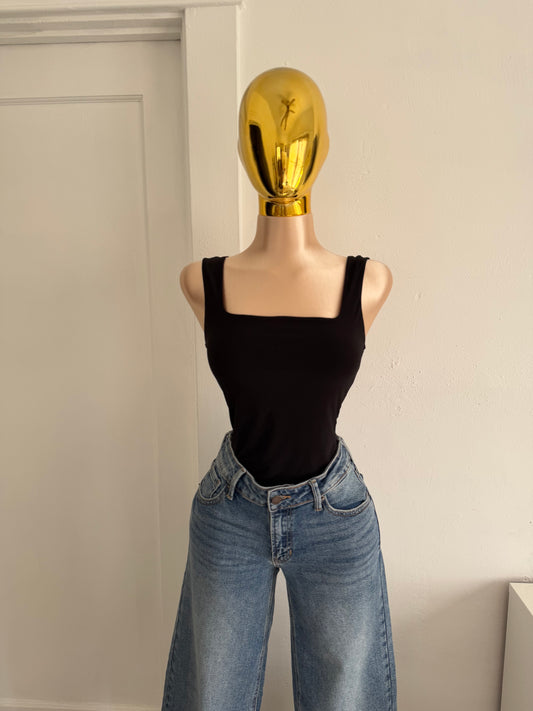 cami black top