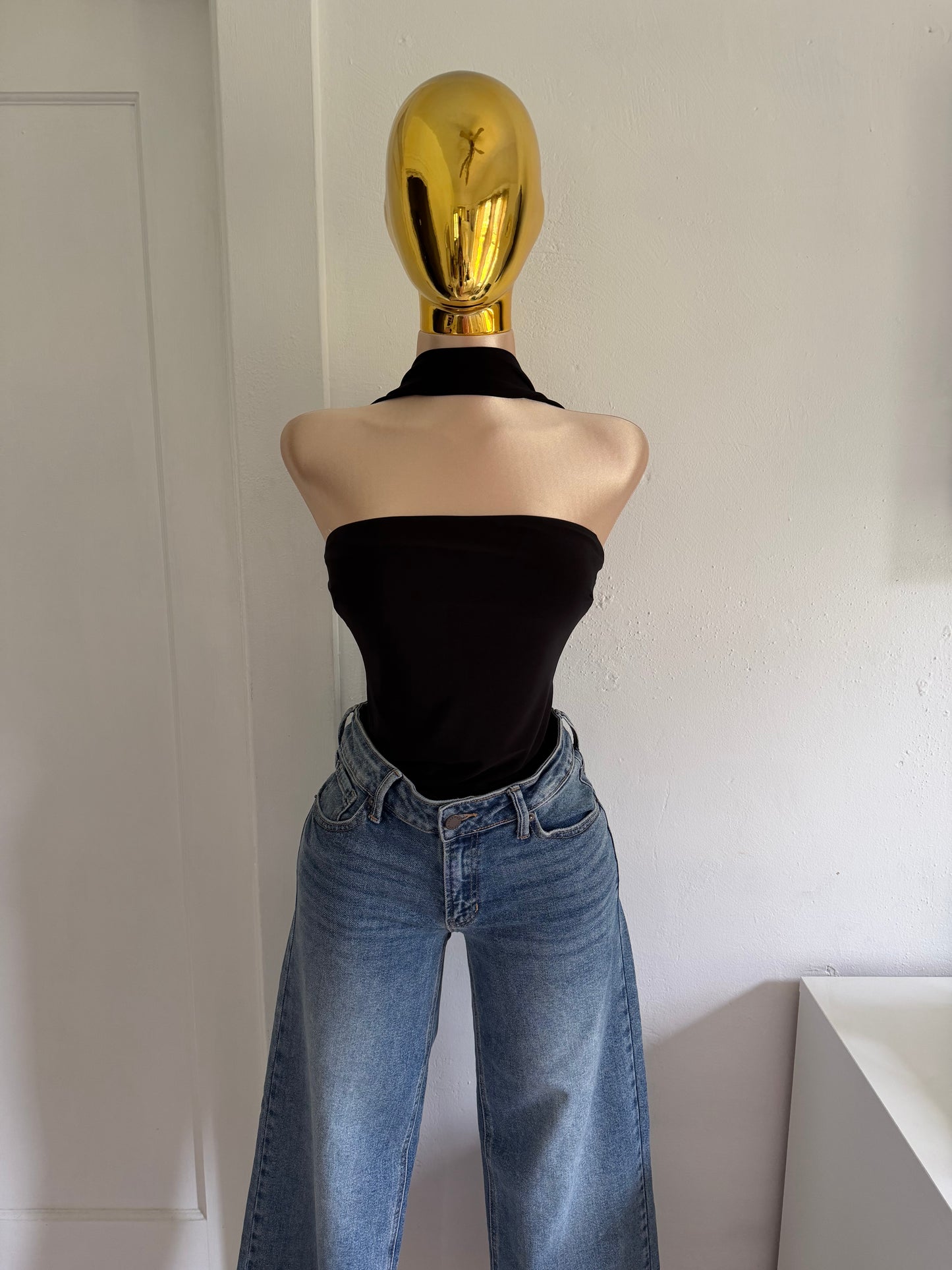 Leslie blk top