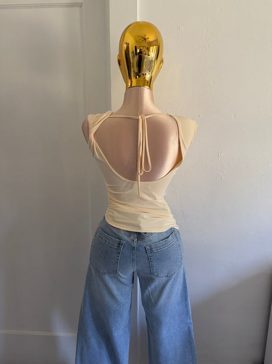 Sara yellow top