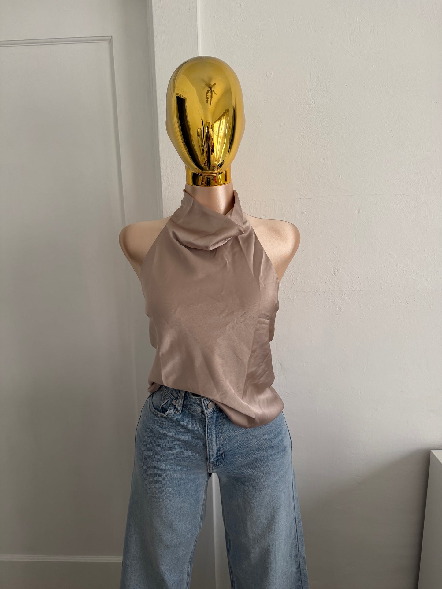 romina beige top